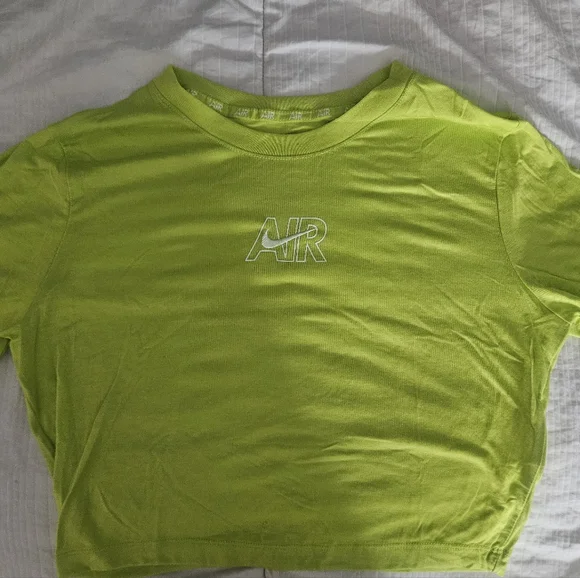 Med Nike Air Lime Green Slim Fit Cropped T-Shirt - Picture 4 of 4